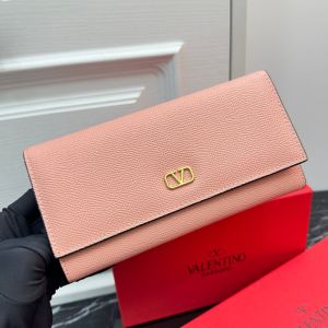 Valentino Large VLogo Signature Bifold Wallet In Grainy Calfskin Pink