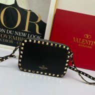 Valentino Garavani Small Rockstud Crossbody Bag In Calfskin Black/Gold